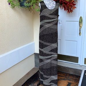 Wonens gown New sz16 great for travel, no wrinkling